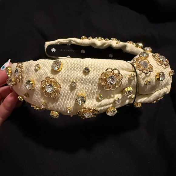 NWT Lele Sadoughi Marigold Crystal Embellished Knotted Headband Ivory